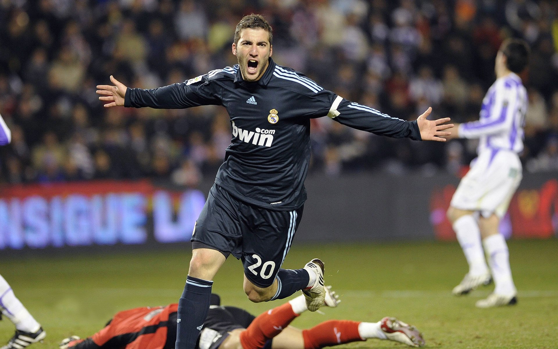 开云体育在线-京多安，当硬仗之王在斗牛士军团奏响命运交响曲