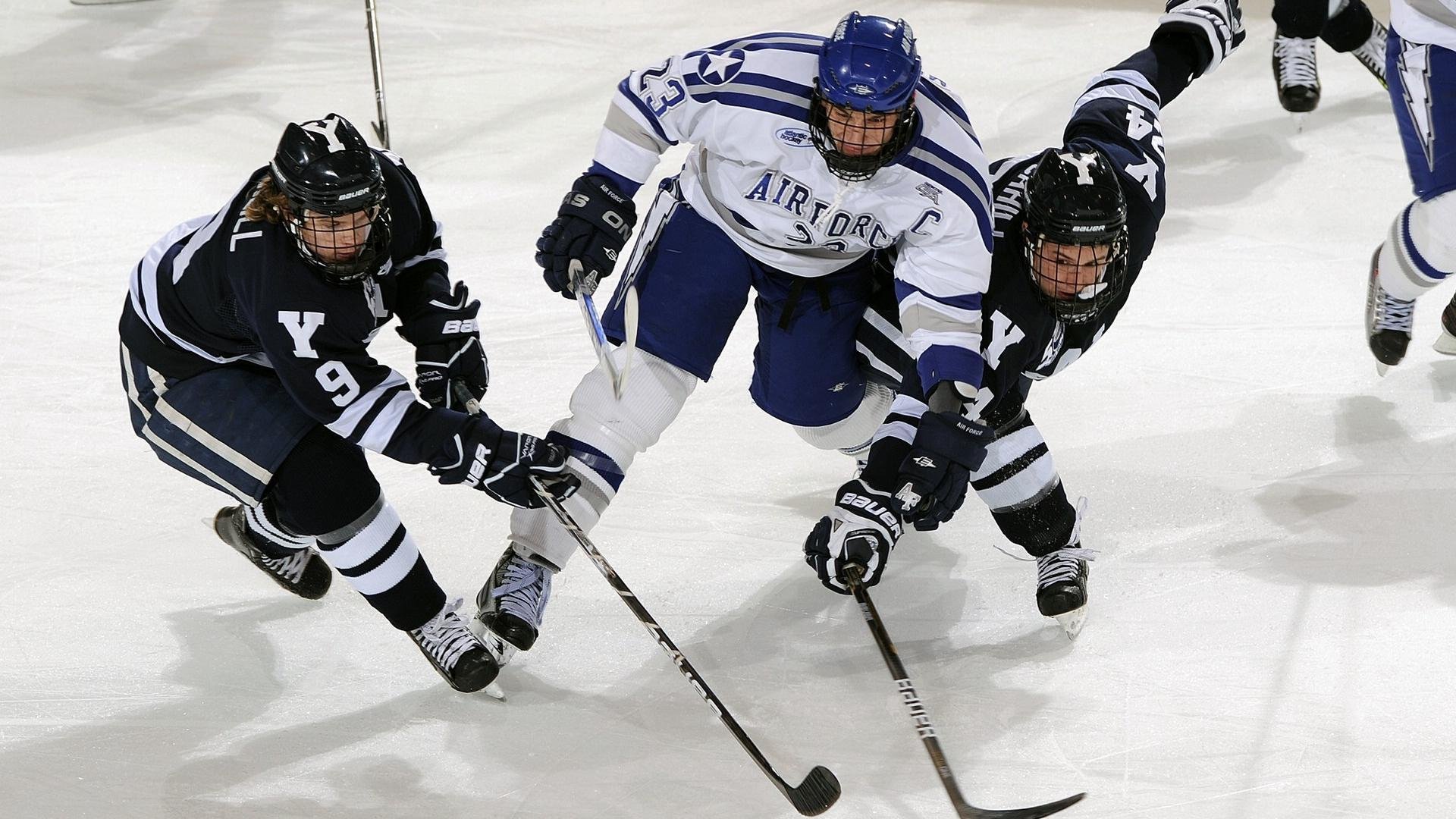 开云平台-北京队速胜火箭,杜兰特攻防转换核心的战术革命